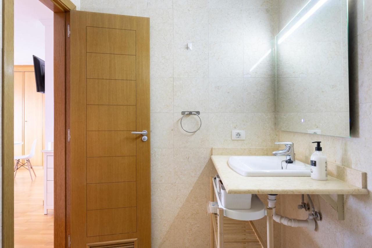 Home2Book Charming Studio Santa Cruz City Views Esterno foto